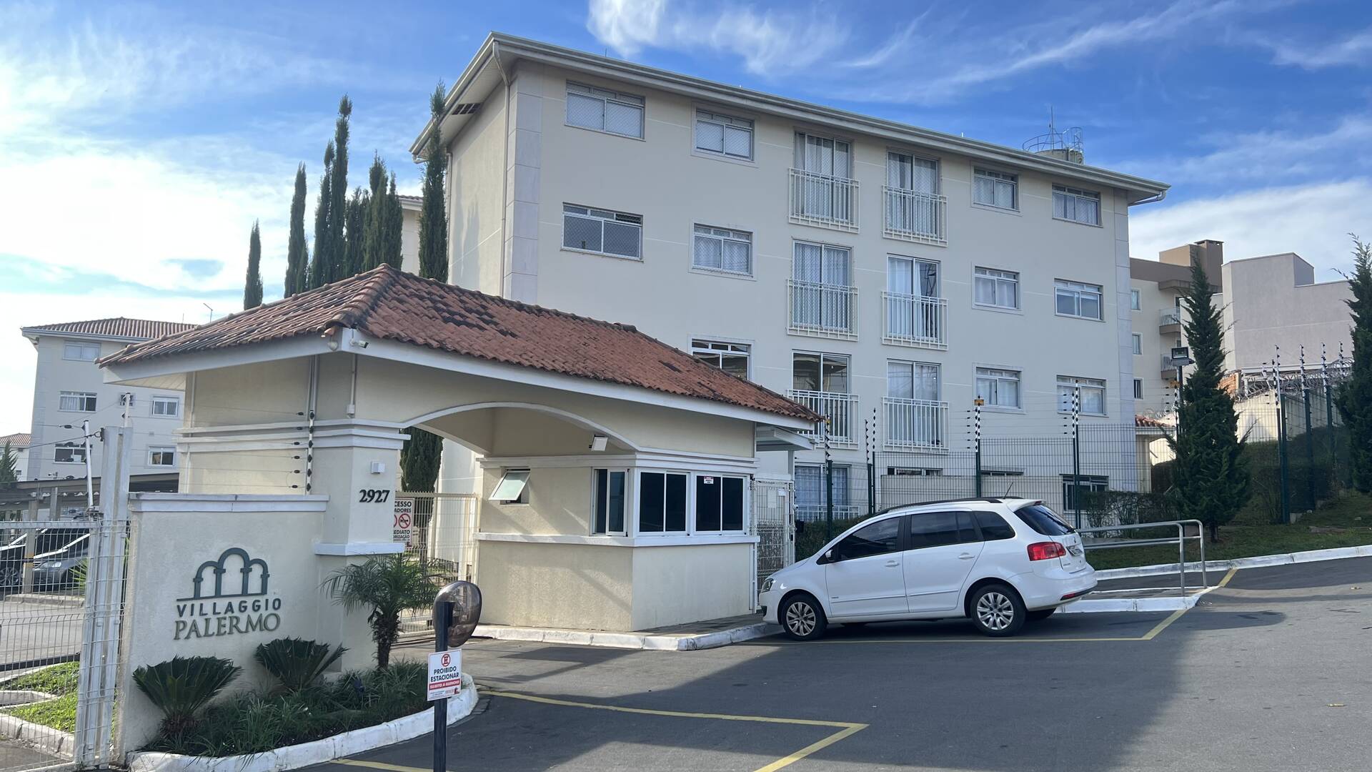 Locação Residencial Apartamento mobiliado São Gabriel Colombo(PR)