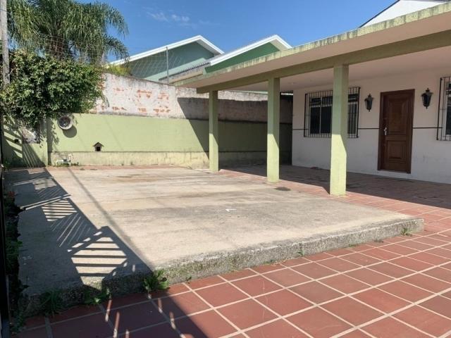 AMPLO ESPAÇO EM FRENTE