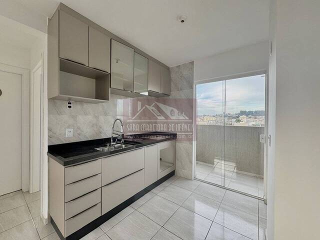 #671 - Apartamento para Venda em Colombo - PR