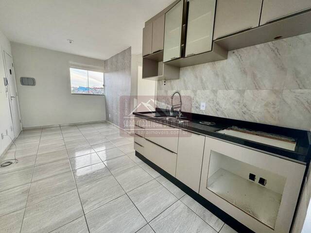 #671 - Apartamento para Venda em Colombo - PR