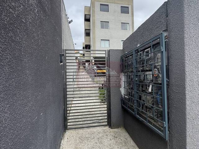 #690 - Apartamento para Venda em Colombo - PR