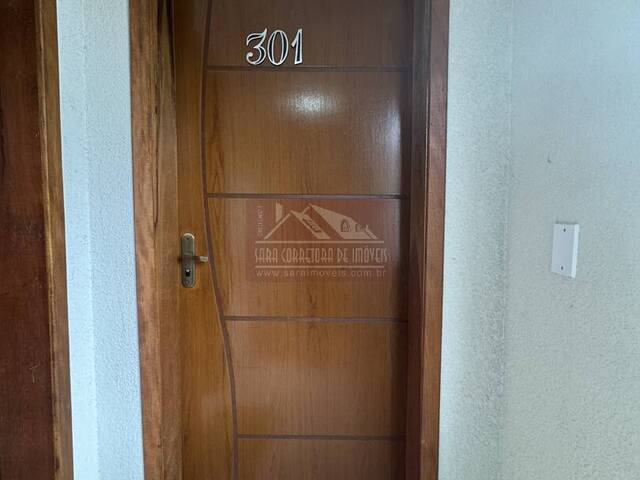 #690 - Apartamento para Venda em Colombo - PR