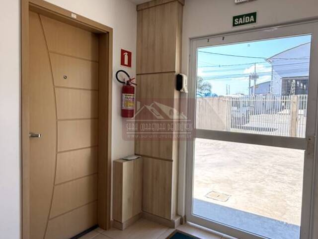 #589 - Apartamento para Venda em Colombo - PR