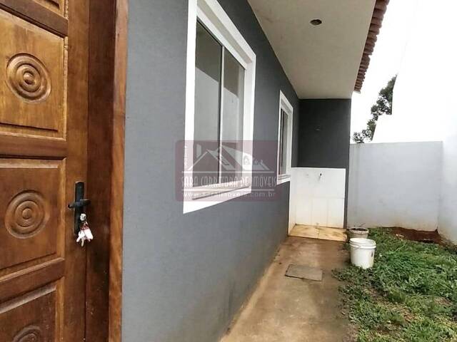 #698 - Casa para Venda em Colombo - PR