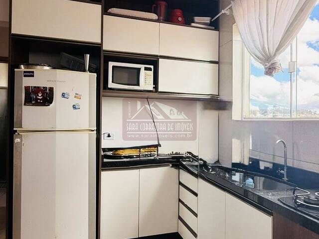 #701 - Apartamento para Venda em Colombo - PR