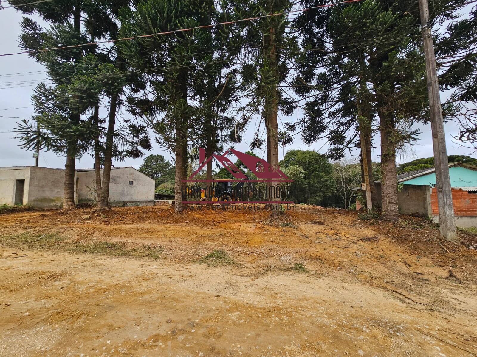 Lote de Terreno Parque do Embu Colombo