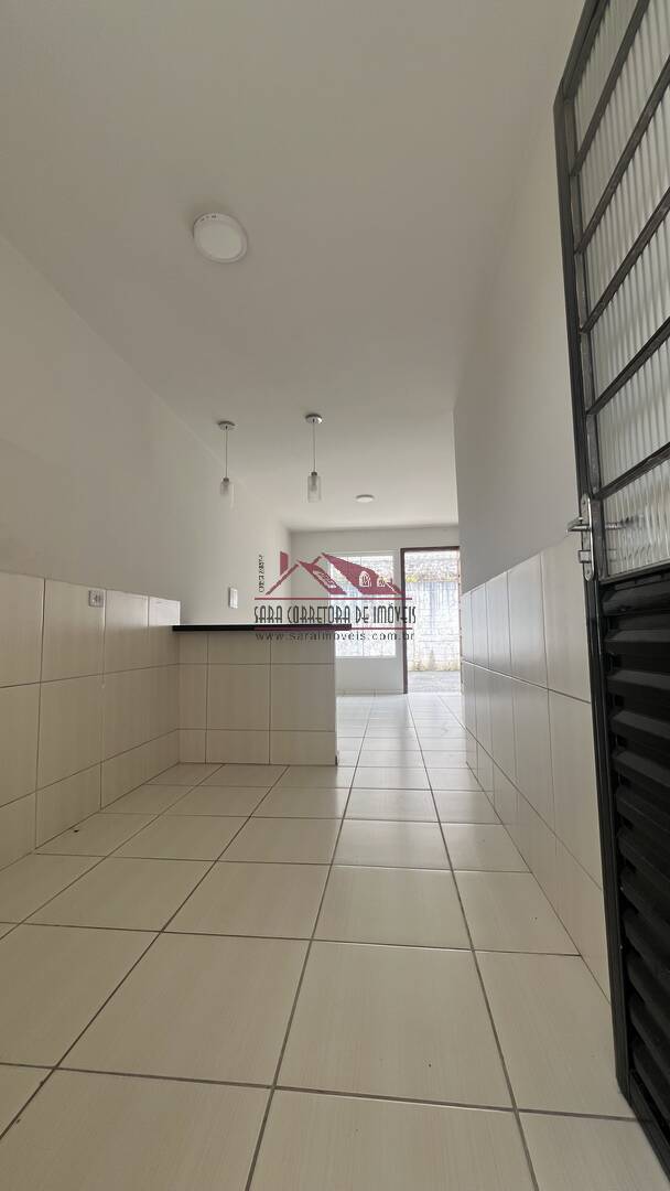 Casa de Condomínio para alugar com 3 quartos, 60m² - Foto 1