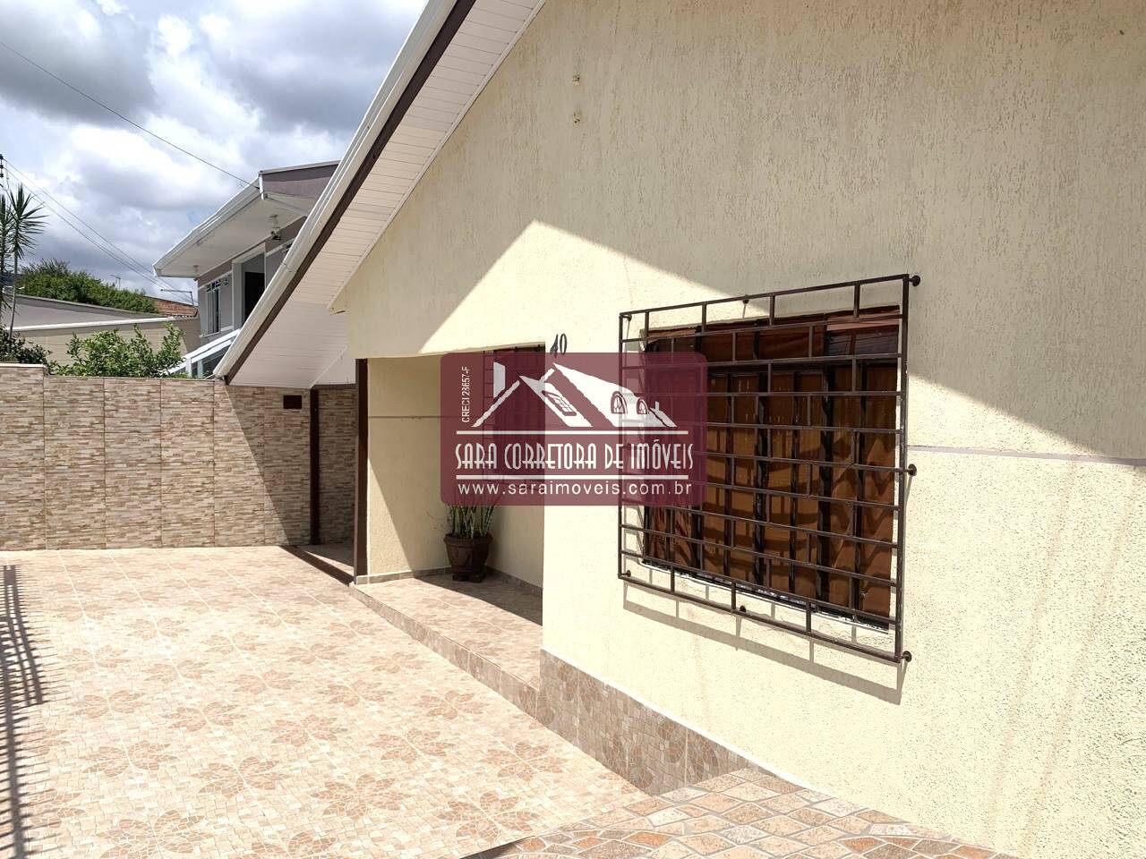 Terreno com 2 Casas a Venda bairro Campo Pequeno Colombo (PR)