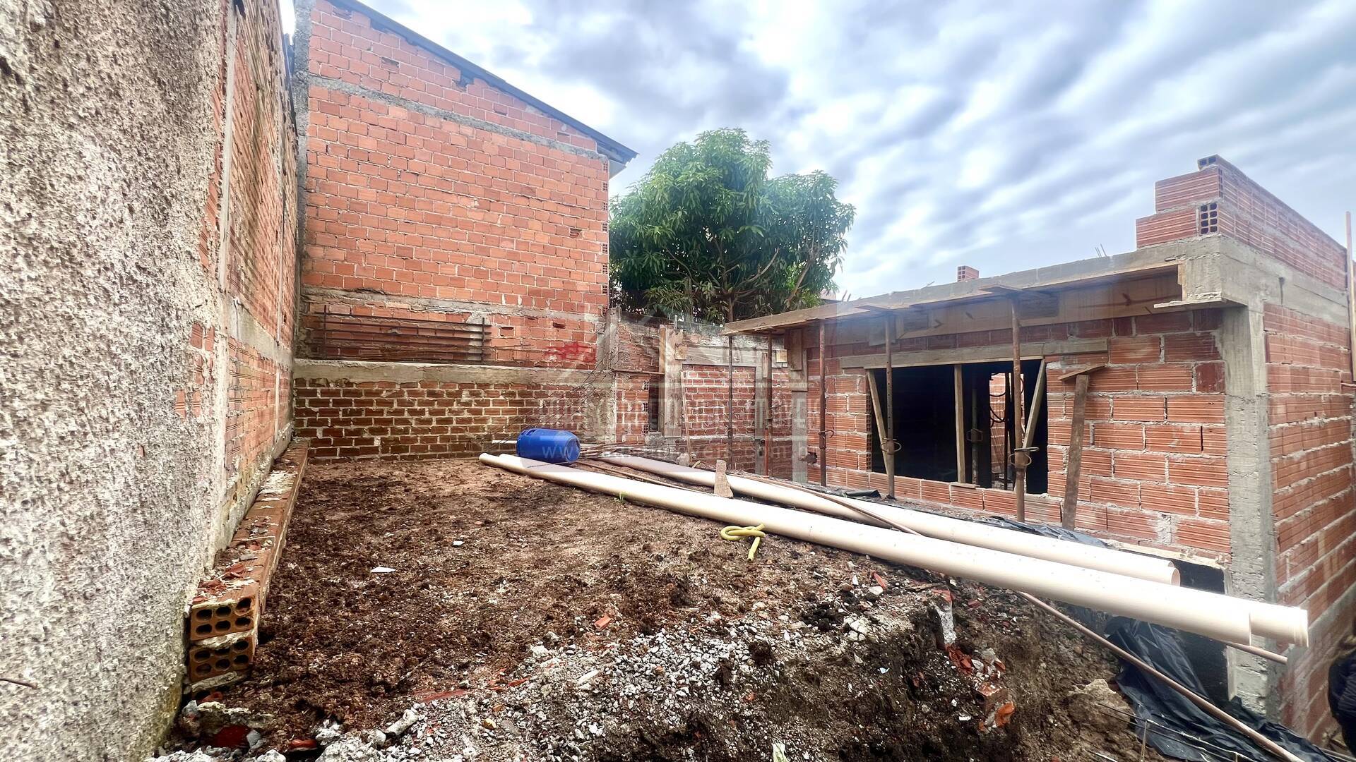Casa à venda com 3 quartos, 72m² - Foto 7