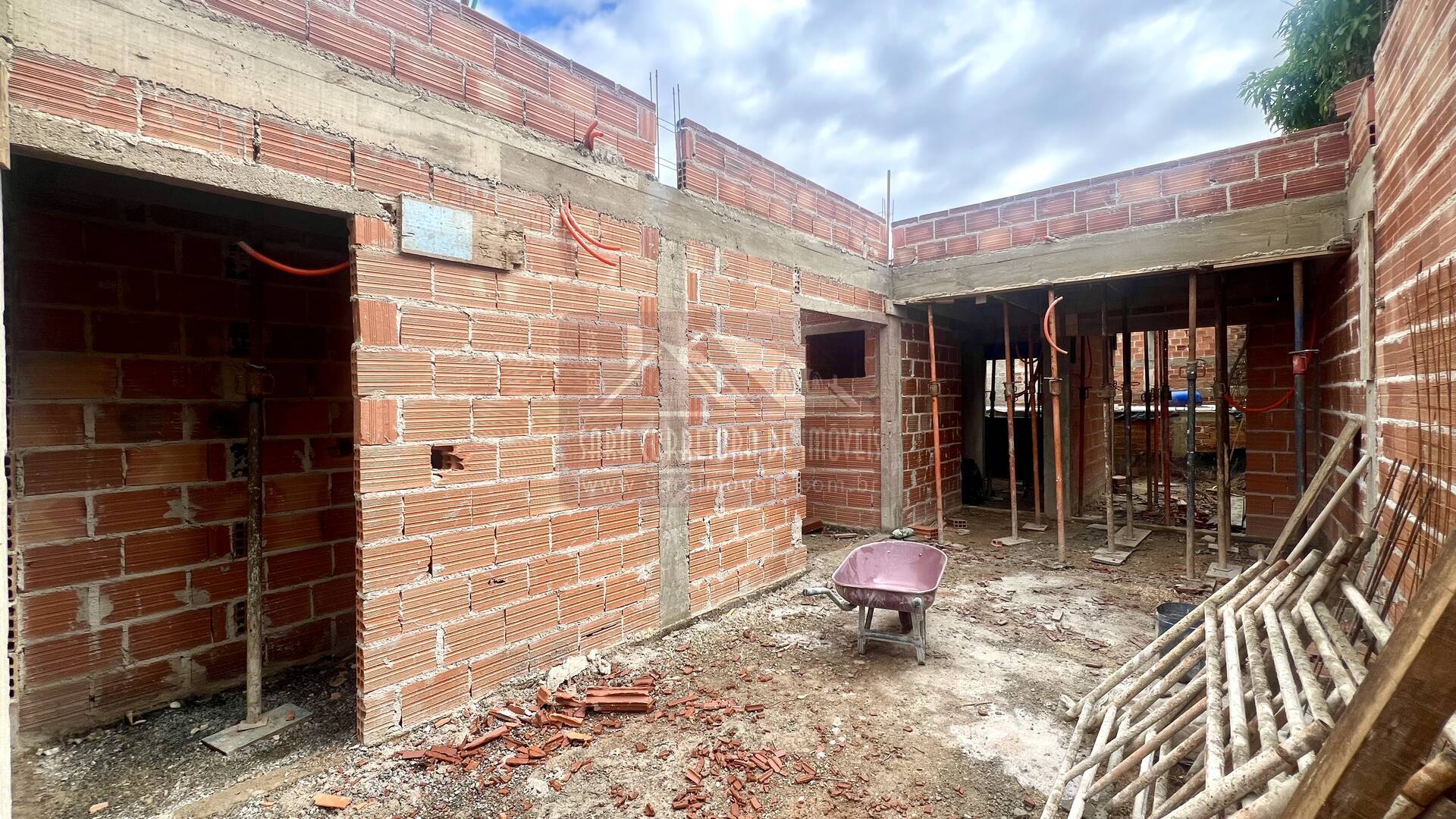 Casa à venda com 3 quartos, 72m² - Foto 8