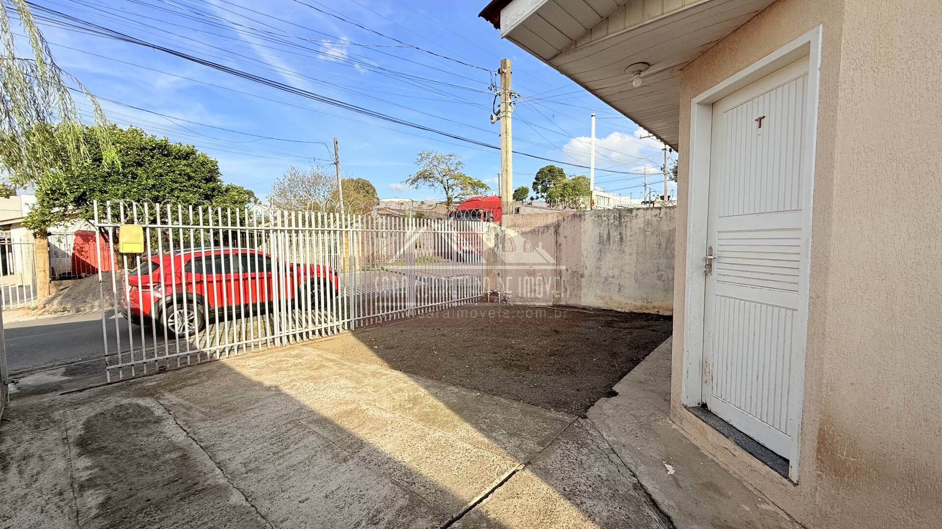 Casa para alugar com 3 quartos, 50m² - Foto 3